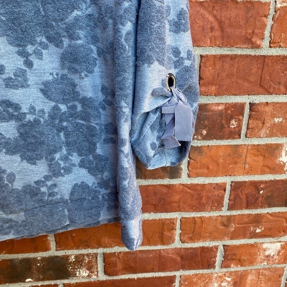 Simply Vera Wang Womens Large Gray Floral Terry Knit Sweater Tie Sleeves - Picture 3 of 10